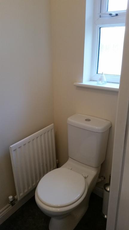 Livingston Ideal Commuter House Extérieur photo